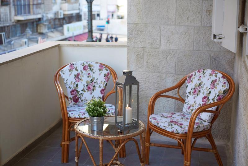 Jonathan Hotel In Ben Yehuda Йерусалим Екстериор снимка